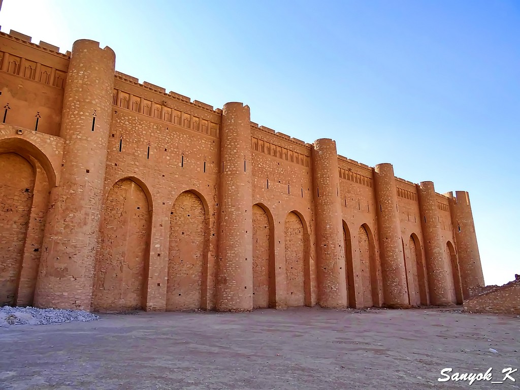 608 Karbala Al Ukhaidir Fortress Кербела Дворец аббасидов в Ухайдире