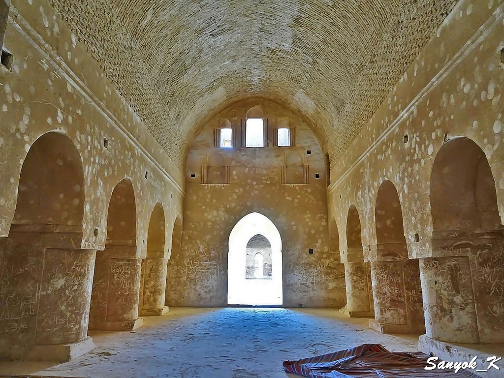 613 Karbala Al Ukhaidir Fortress Кербела Дворец аббасидов в Ухайдире