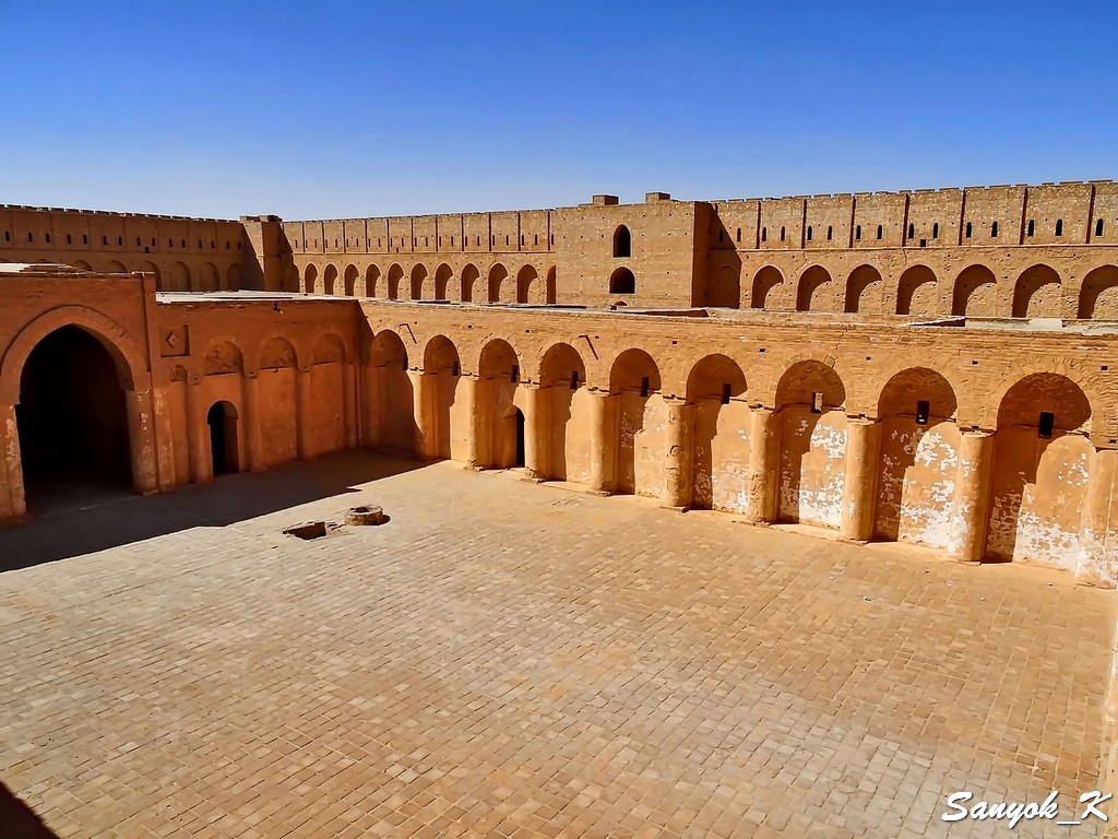 617 Karbala Al Ukhaidir Fortress Кербела Дворец аббасидов в Ухайдире