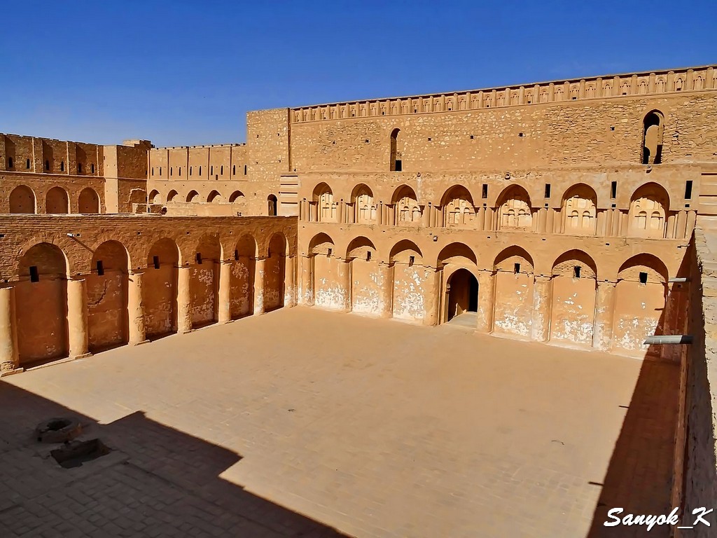 621 Karbala Al Ukhaidir Fortress Кербела Дворец аббасидов в Ухайдире