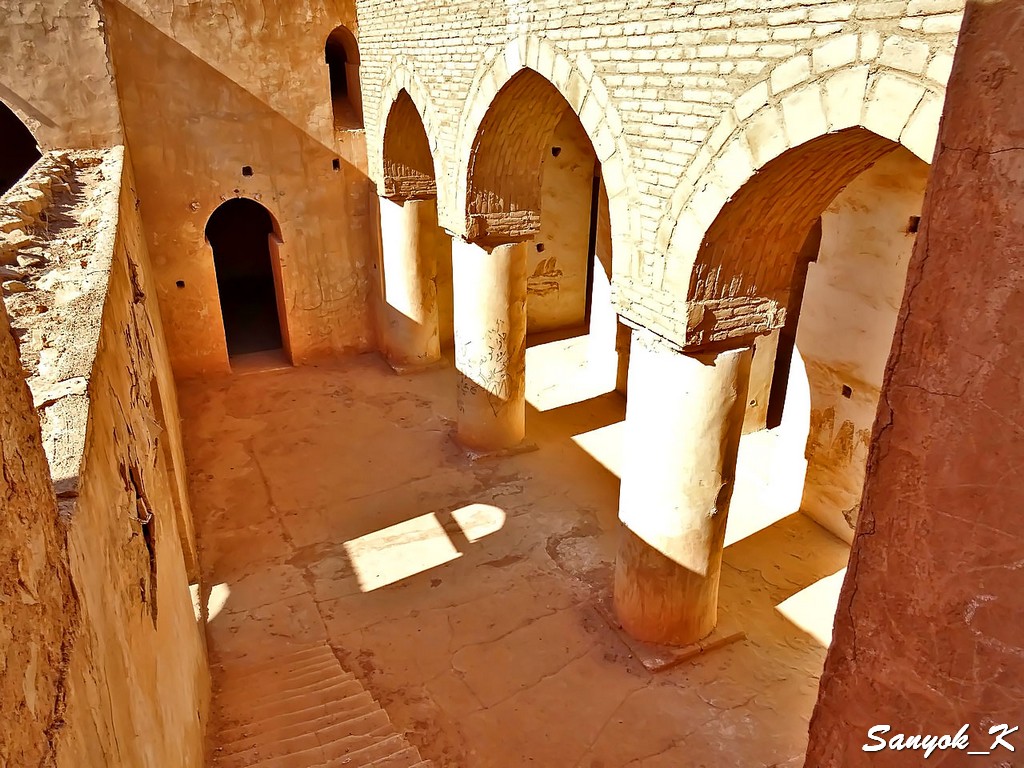 625 Karbala Al Ukhaidir Fortress Кербела Дворец аббасидов в Ухайдире