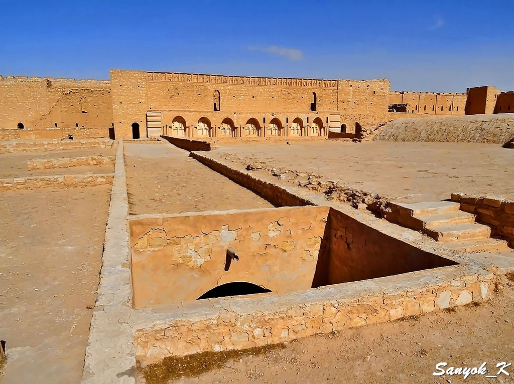 631 Karbala Al Ukhaidir Fortress Кербела Дворец аббасидов в Ухайдире